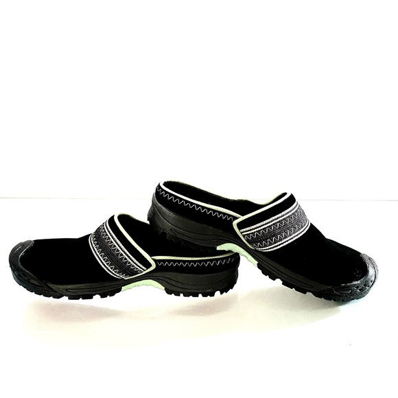 RYKA SLIP ON’S - Picture 9 of 13